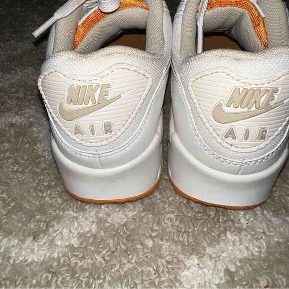 Nike Air size 8 shoe - Picture 3 of 8